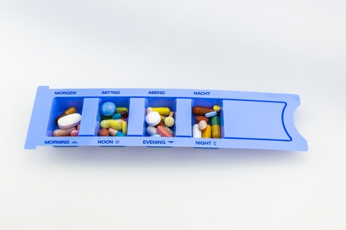 drug-pusher-1907827_960_720